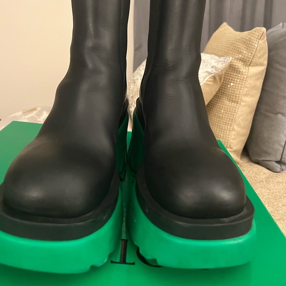 Bottega Veneta Color Sole Chelsea Boot (Women) Size: 36 1/2 - Picture 4 of 13